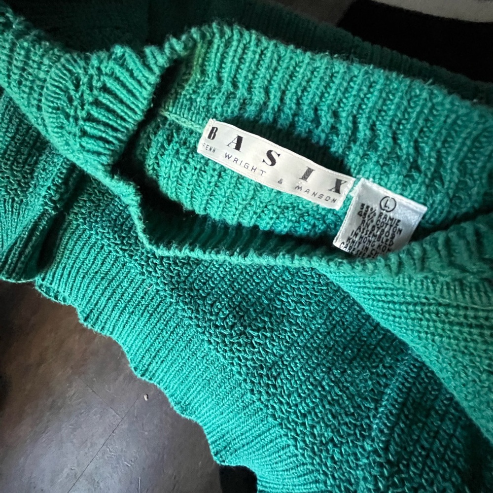 Basix sweater - Picture 4 of 6